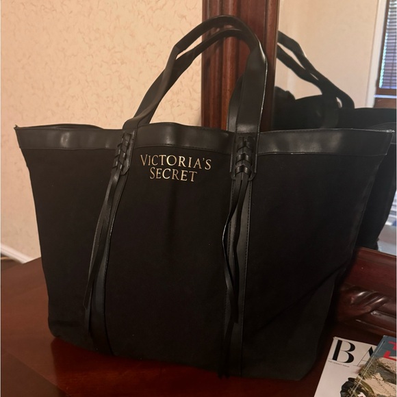 Large Victoria's Secret Tote - Picture 1 of 9